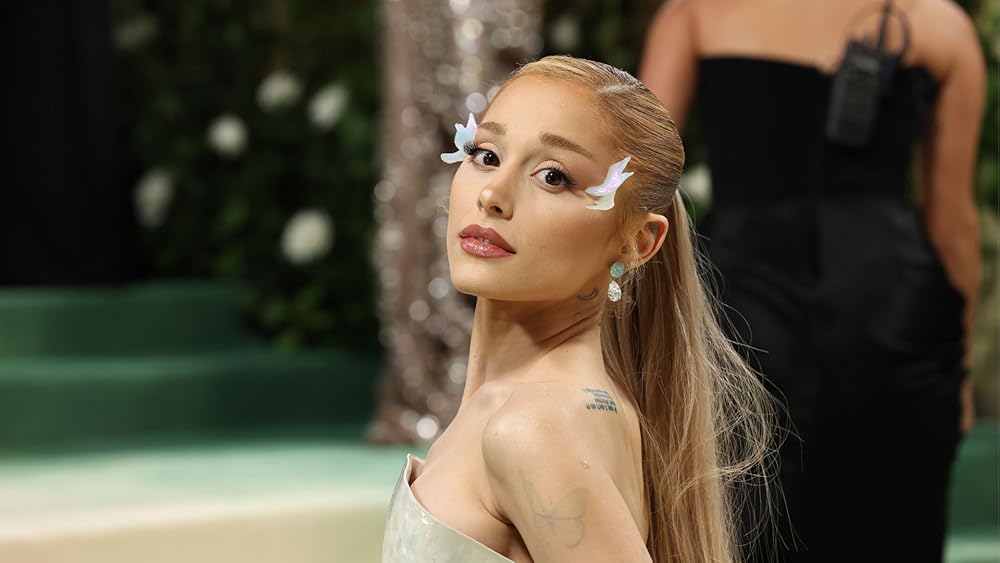 Ariana Grande Biography